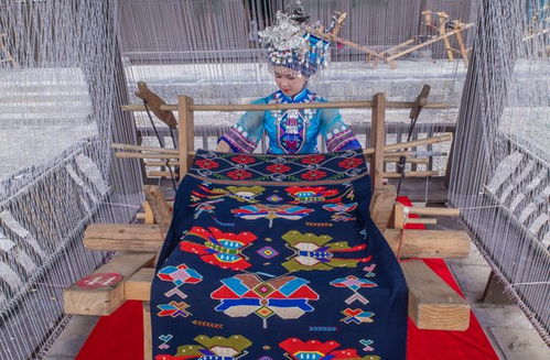 土家織錦 經(jīng)緯交錯 斑斕千年